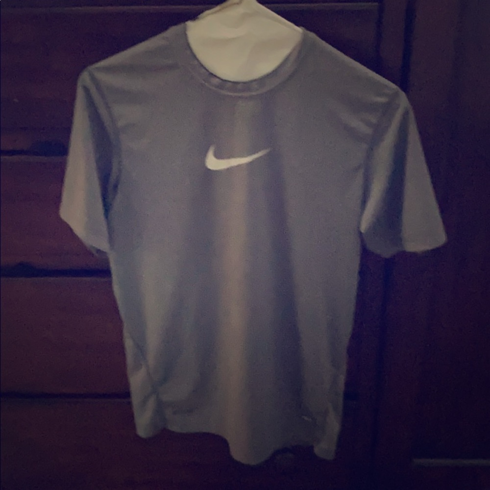 Youth Medium Nike Pro Combat Gray fitted shirt